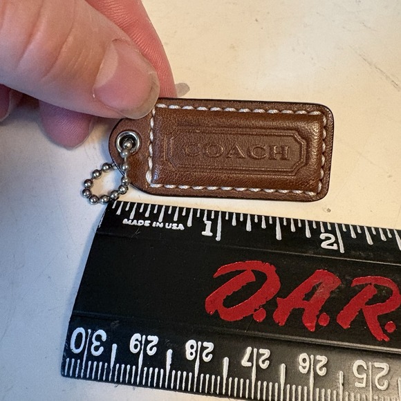 Vintage Coach 1-3/4" Tan Leather Replacement Hang Tag Fob Bag Charm  & Chain - Picture 4 of 4